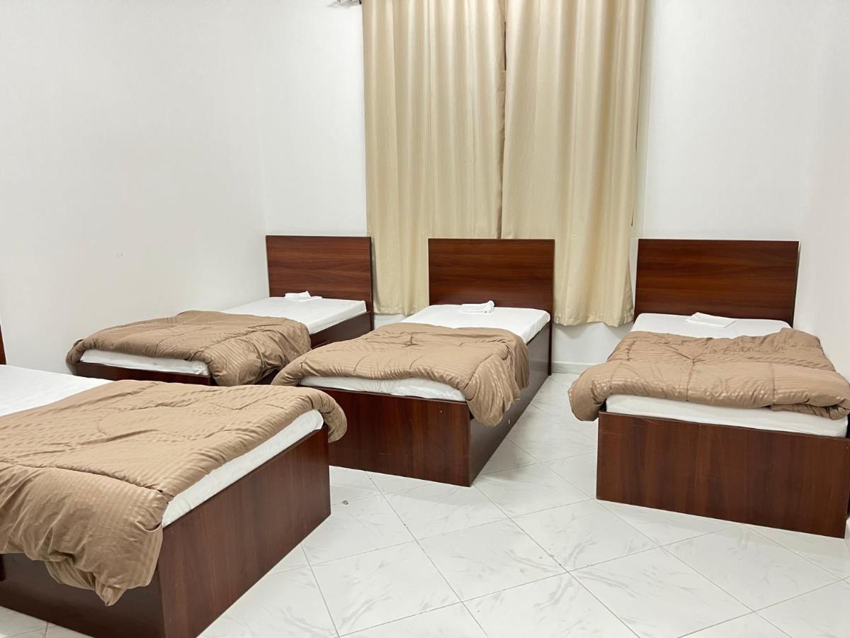 Short Tourist Place Dubai Bagian luar foto
